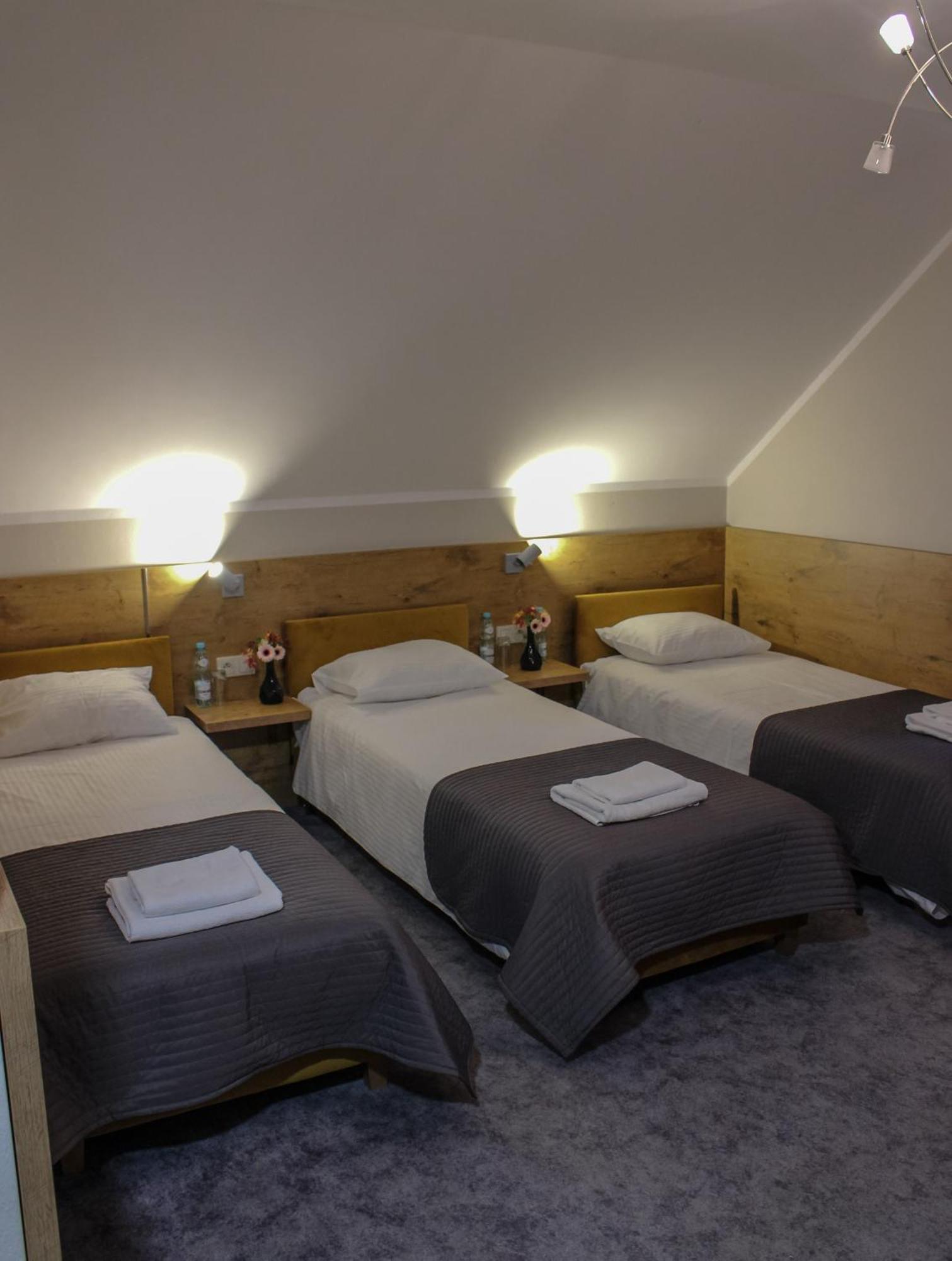 Hotel Regina 拉多姆 外观 照片